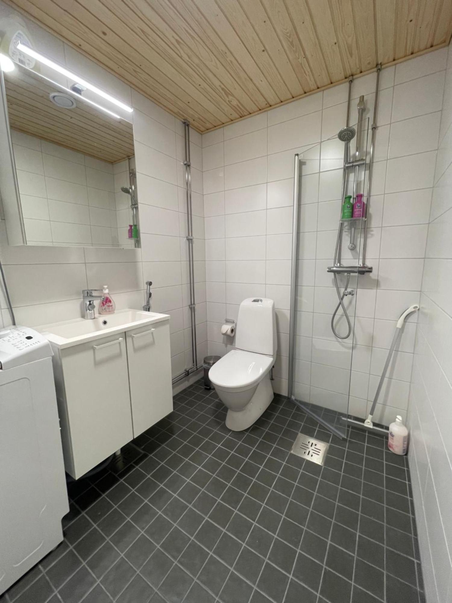 Haalia Homes Linkkitornin Valo Turku Esterno foto